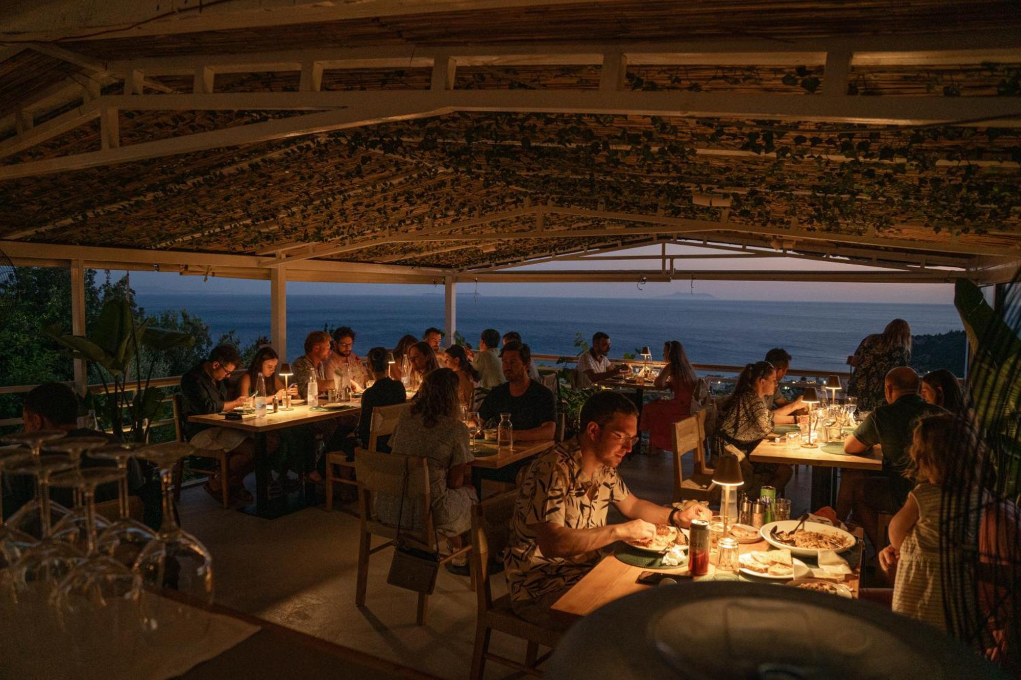 Aphrodite'S Garden Himare Eksteriør bilde